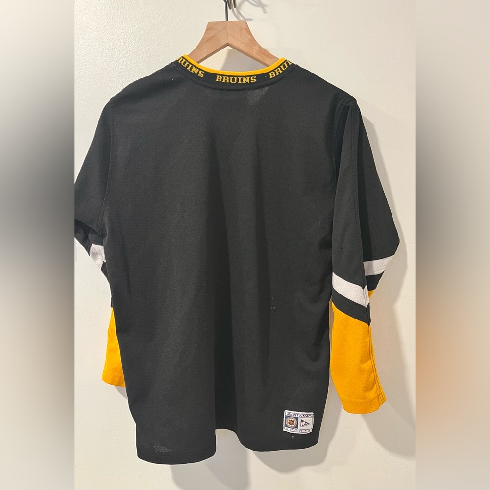 Boston Bruins - Men’s Black & Gold Hockey Jersey - Picture 3 of 5